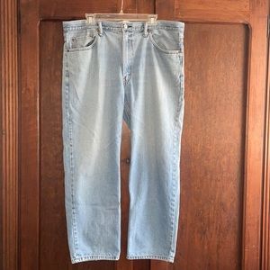 Levis 550 relaxed fit jeans
